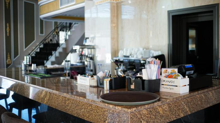 agnes deluxe hotel