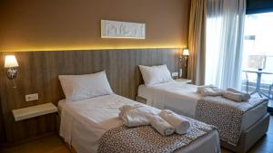 agnes deluxe hotel