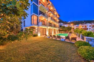 carruba boutique hotel