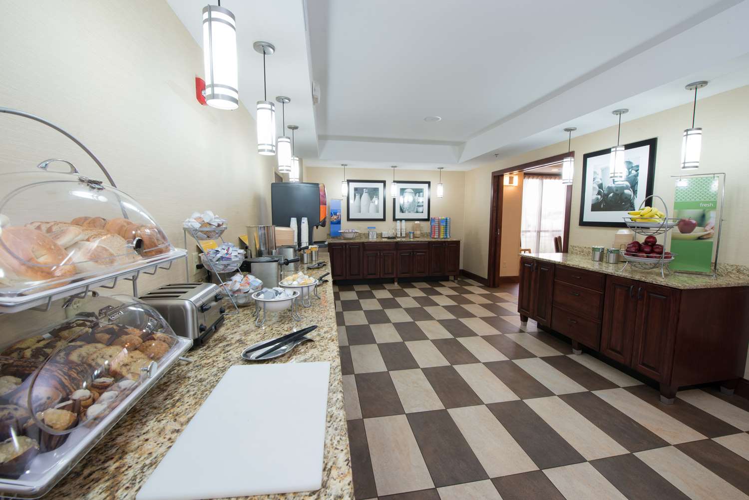 hampton inn bismarck