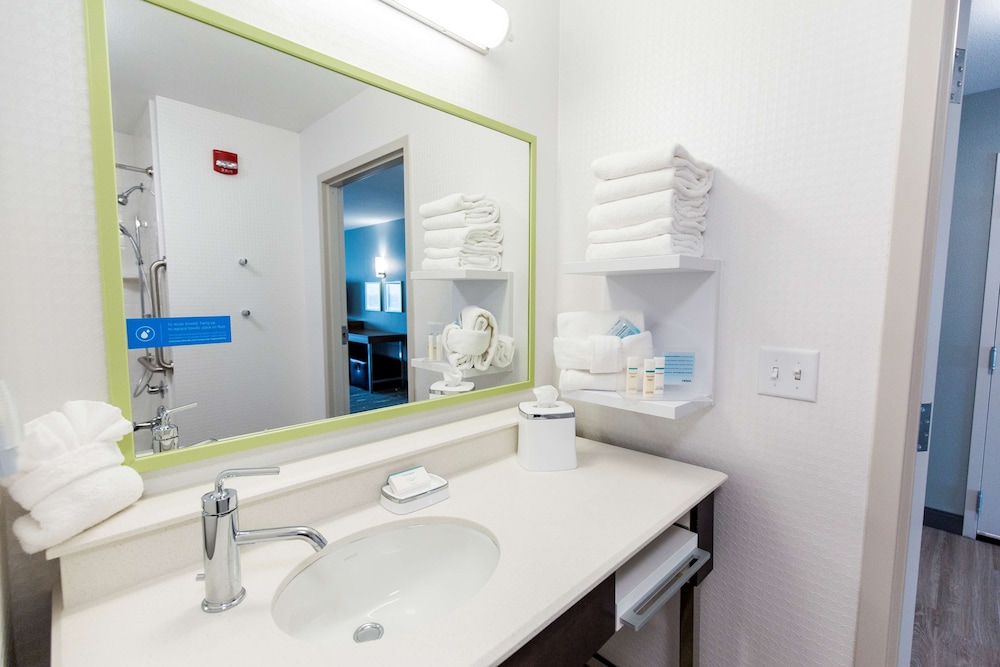 hampton inn bismarck
