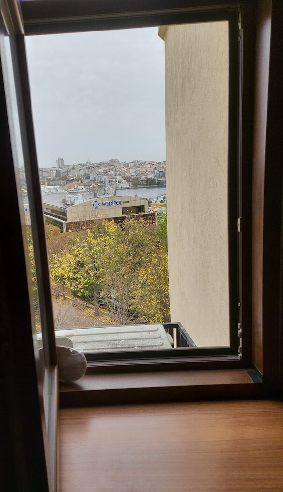 biter hotel