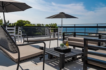 genesis hotel