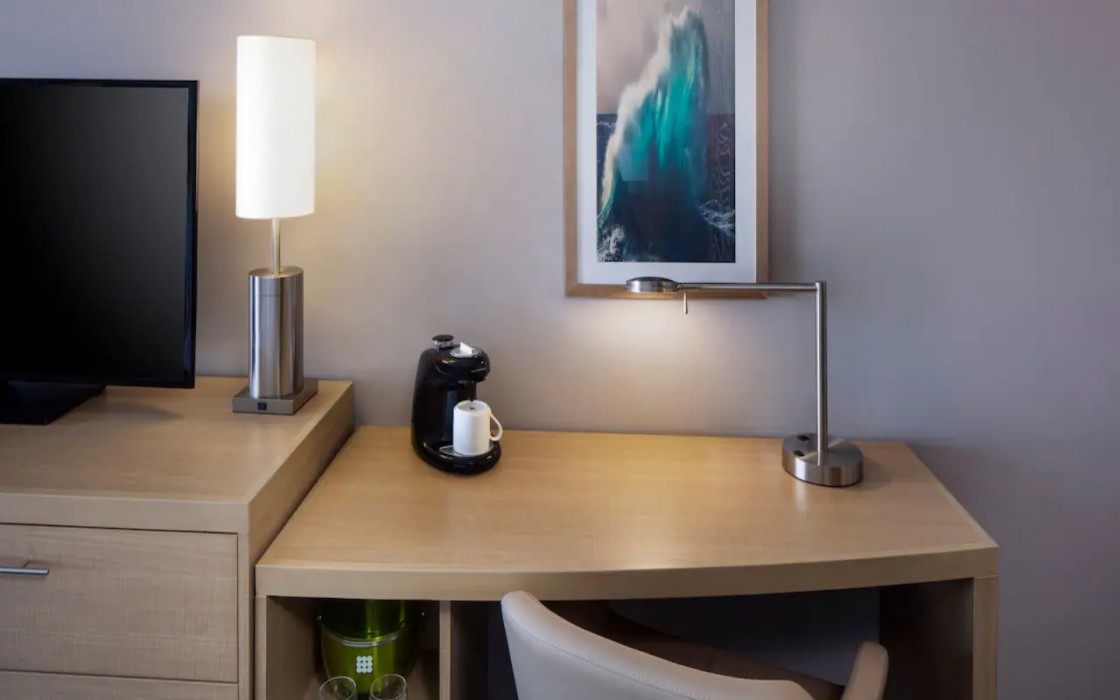 hyatt place aruba airport
