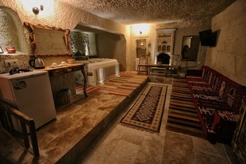 cappadocia ennar cave and swimming pool hot