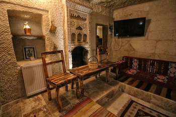 cappadocia ennar cave and swimming pool hot