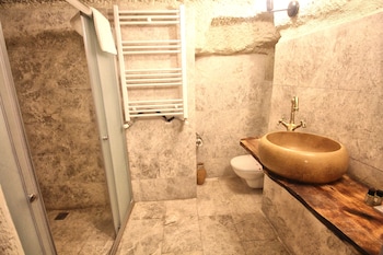 cappadocia ennar cave and swimming pool hot