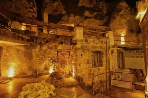 cappadocia ennar cave and swimming pool hot