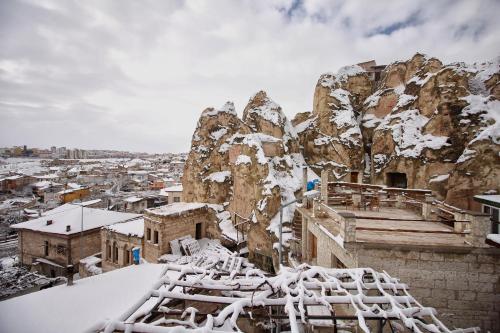 cappadocia ennar cave and swimming pool hot