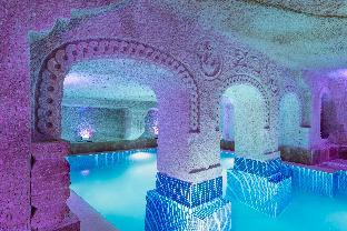 cappadocia ennar cave and swimming pool hot