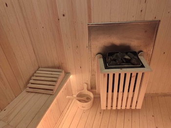 cappadocia ennar cave and swimming pool hot