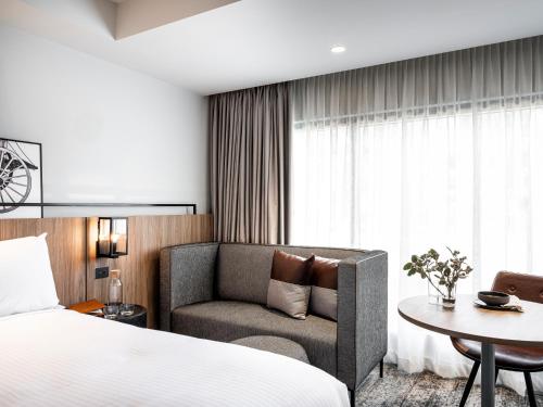 mercure sydney rouse hill
