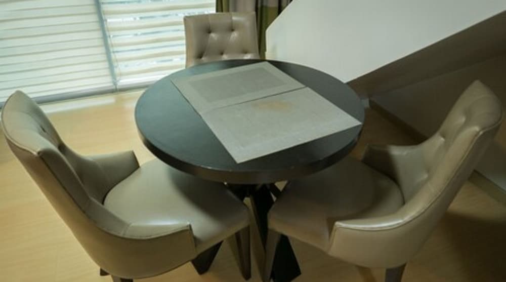 avant serviced suites