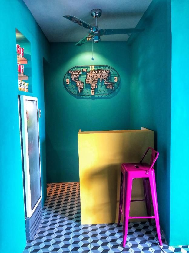 way shack hostel