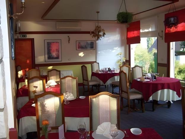 logis hotel restaurant le coq hardi