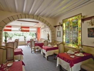logis hotel restaurant le coq hardi