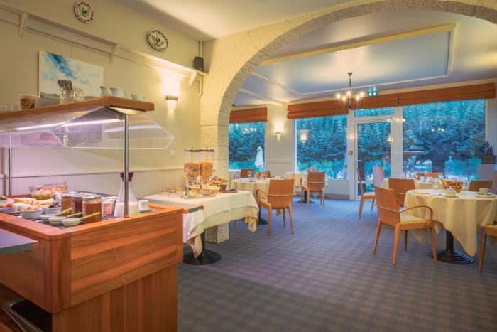 logis hotel restaurant le coq hardi