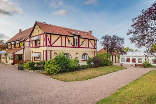 logis hotel restaurant le coq hardi