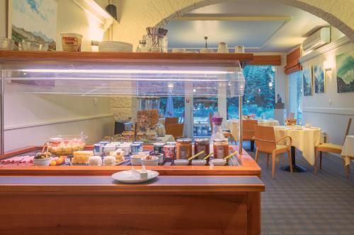 logis hotel restaurant le coq hardi