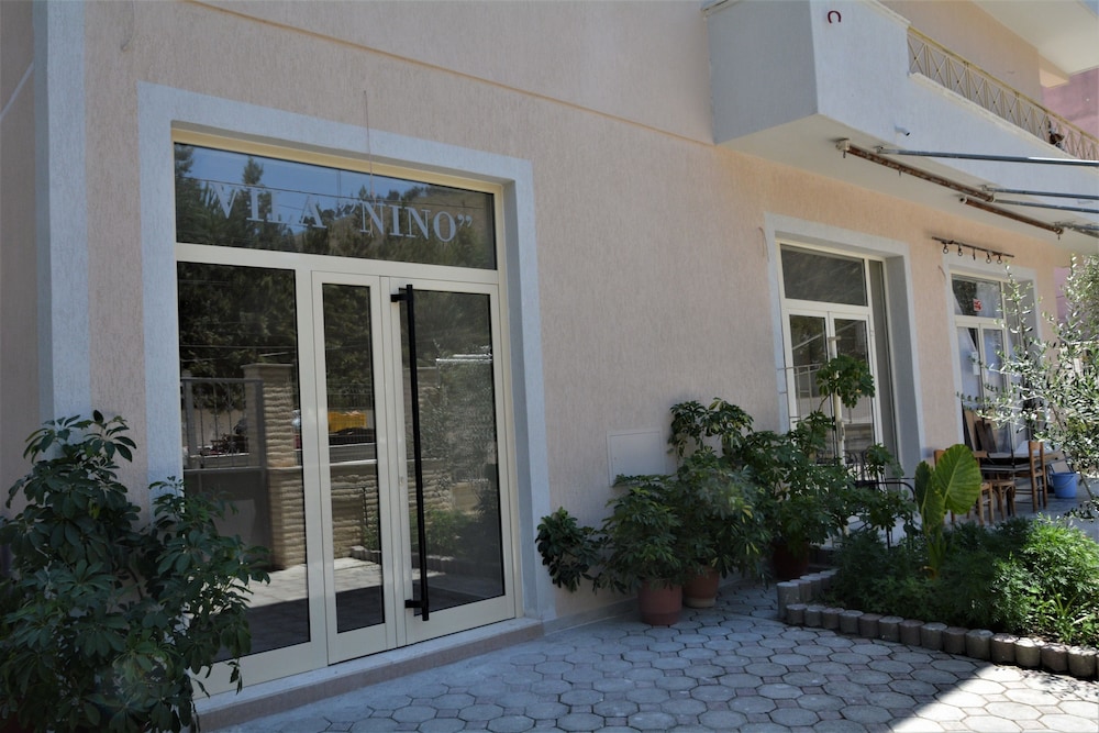 hotel vila nino