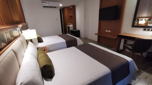 the crown residences at harbour springs