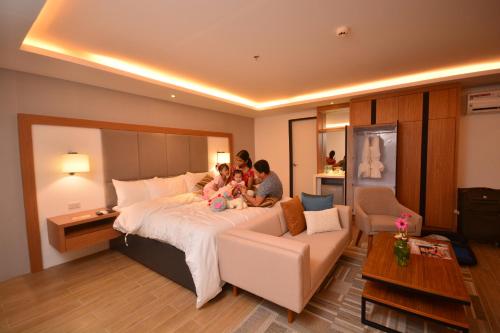 the crown residences at harbour springs