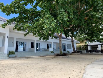 cebu r resort tabuelan