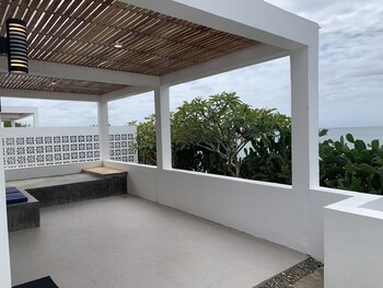 cebu r resort tabuelan