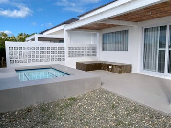 cebu r resort tabuelan