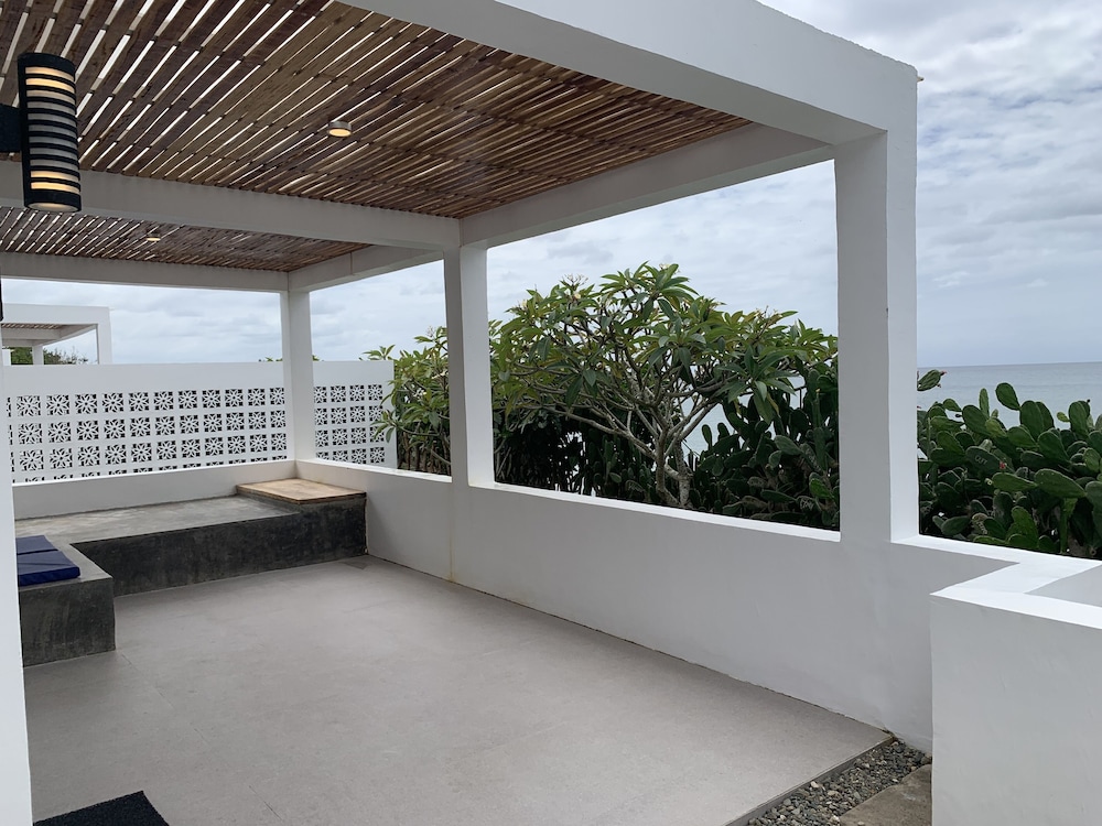 cebu r resort tabuelan