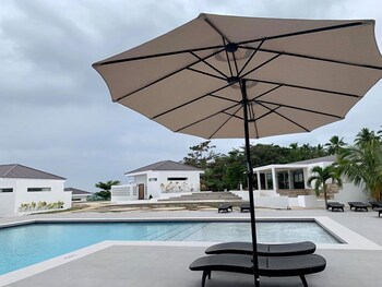 cebu r resort tabuelan