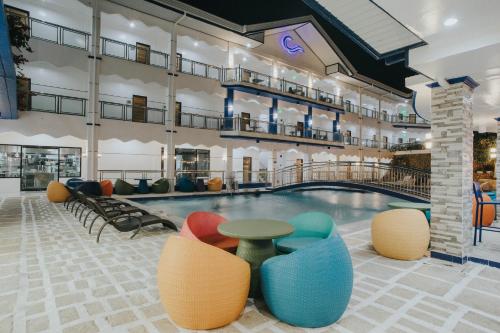 santiago cove hotel and restaurant