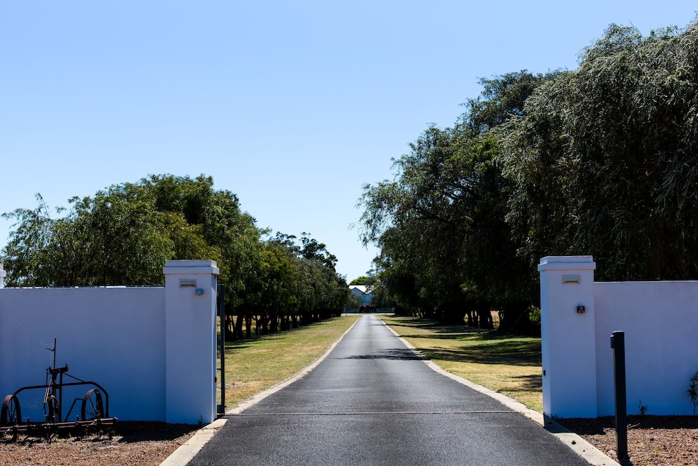 fairlawn estate
