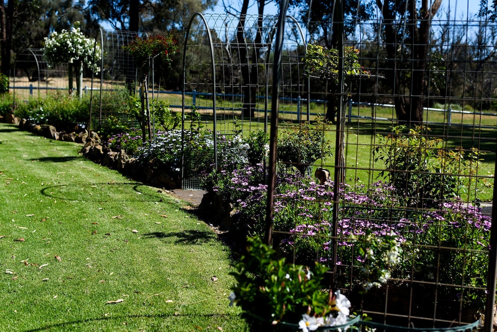 fairlawn estate