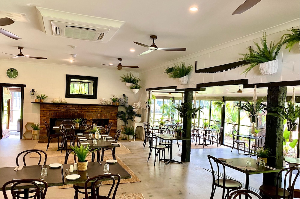 ferns hideaway resort
