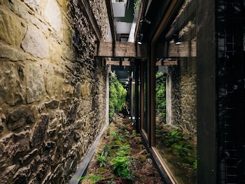 moss hotel