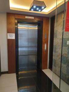 Regal Residences,Quezon City>>Manila,2 star