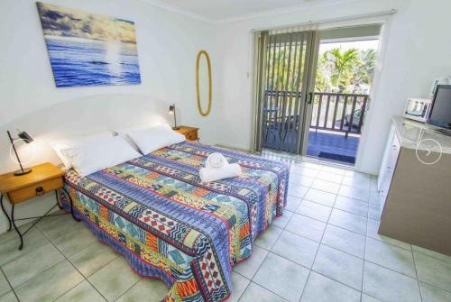 agnes palms beachside apartments