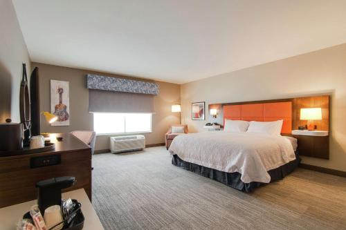 hampton inn and suites nashville north skyline