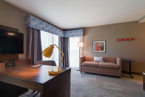 hampton inn and suites nashville north skyline
