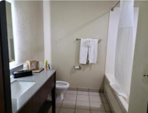 quality inn and suites roanoke fort worth north