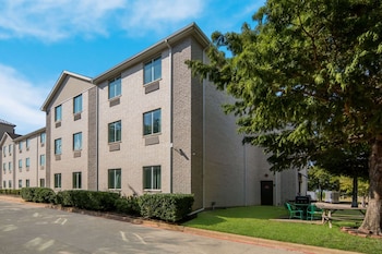 quality inn and suites roanoke fort worth north