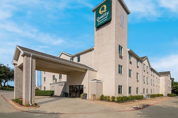 quality inn and suites roanoke fort worth north