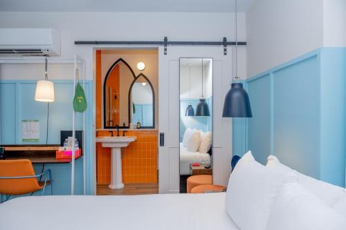 the russell nashville