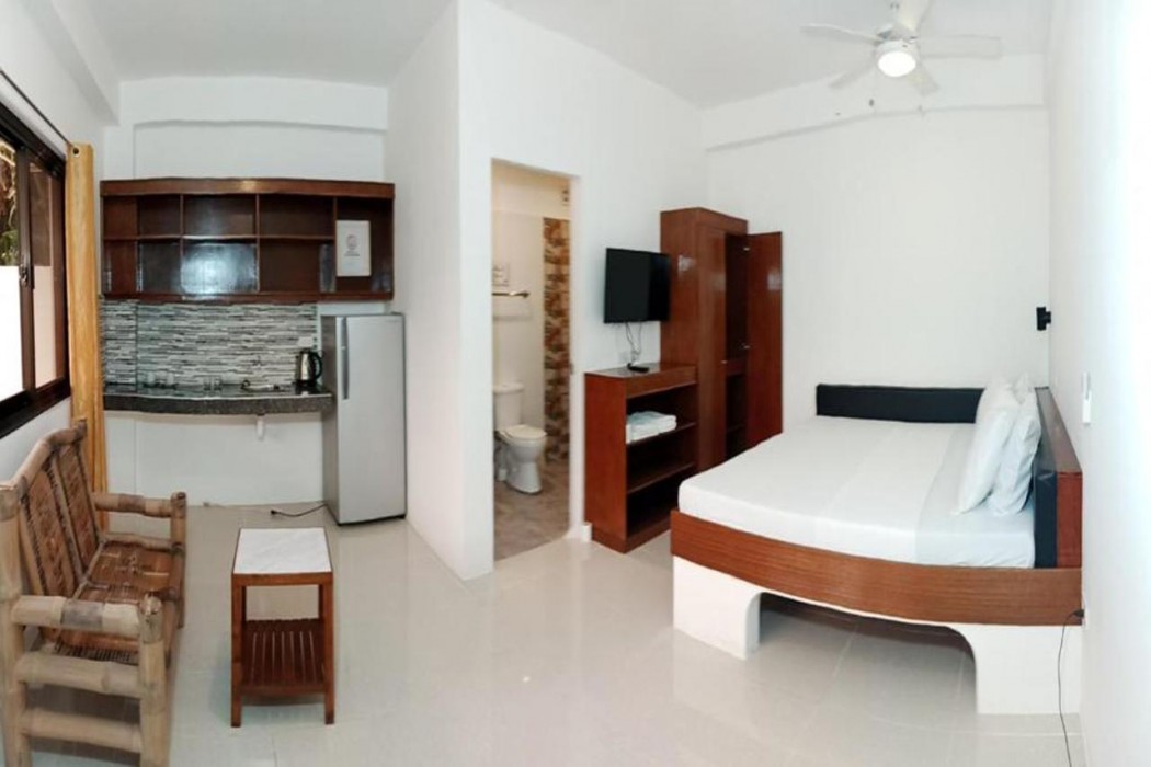 jalyns resort and restaurant