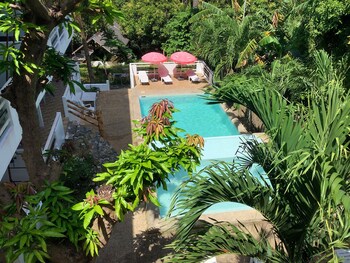 jalyns resort and restaurant