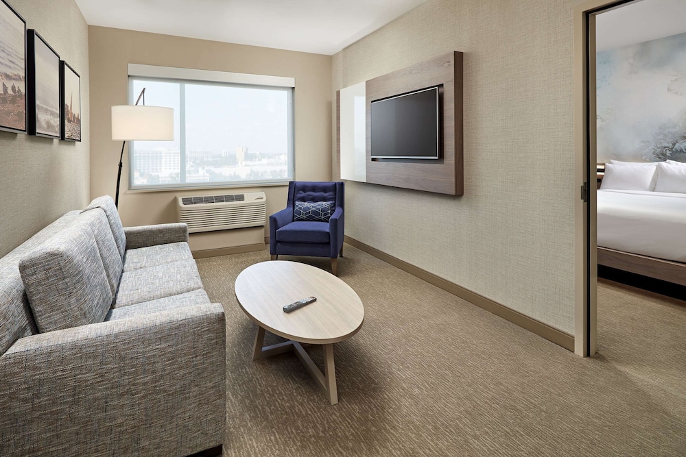 cambria hotel and suites anaheim resort area