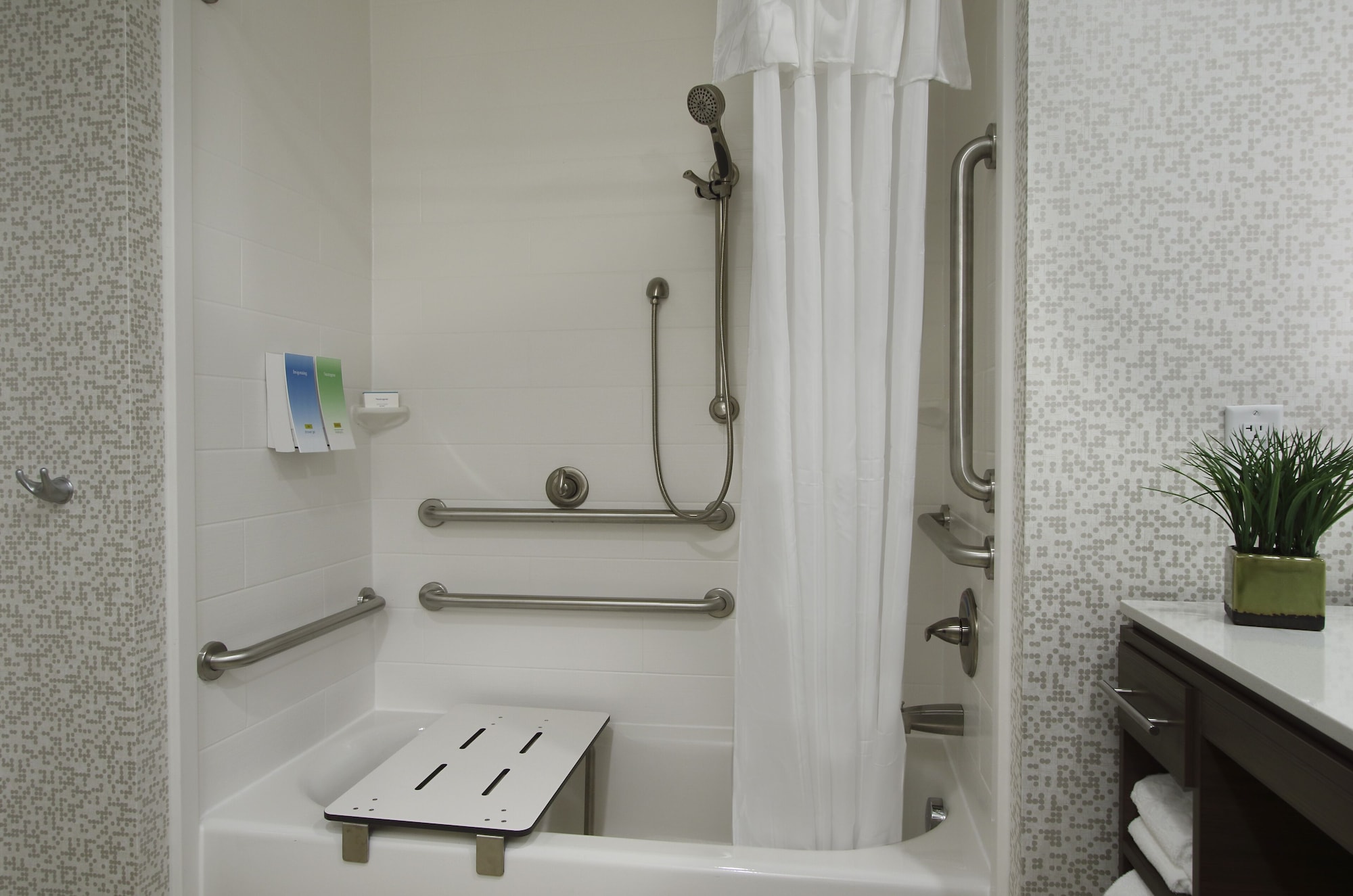 home2 suites by hilton beaumont