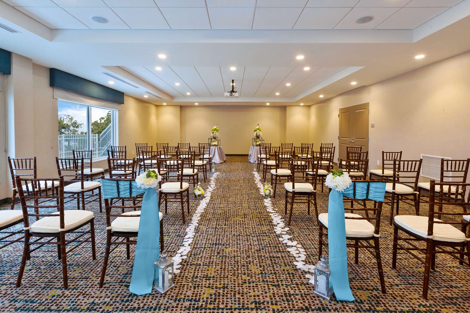 hampton inn cape cod canal