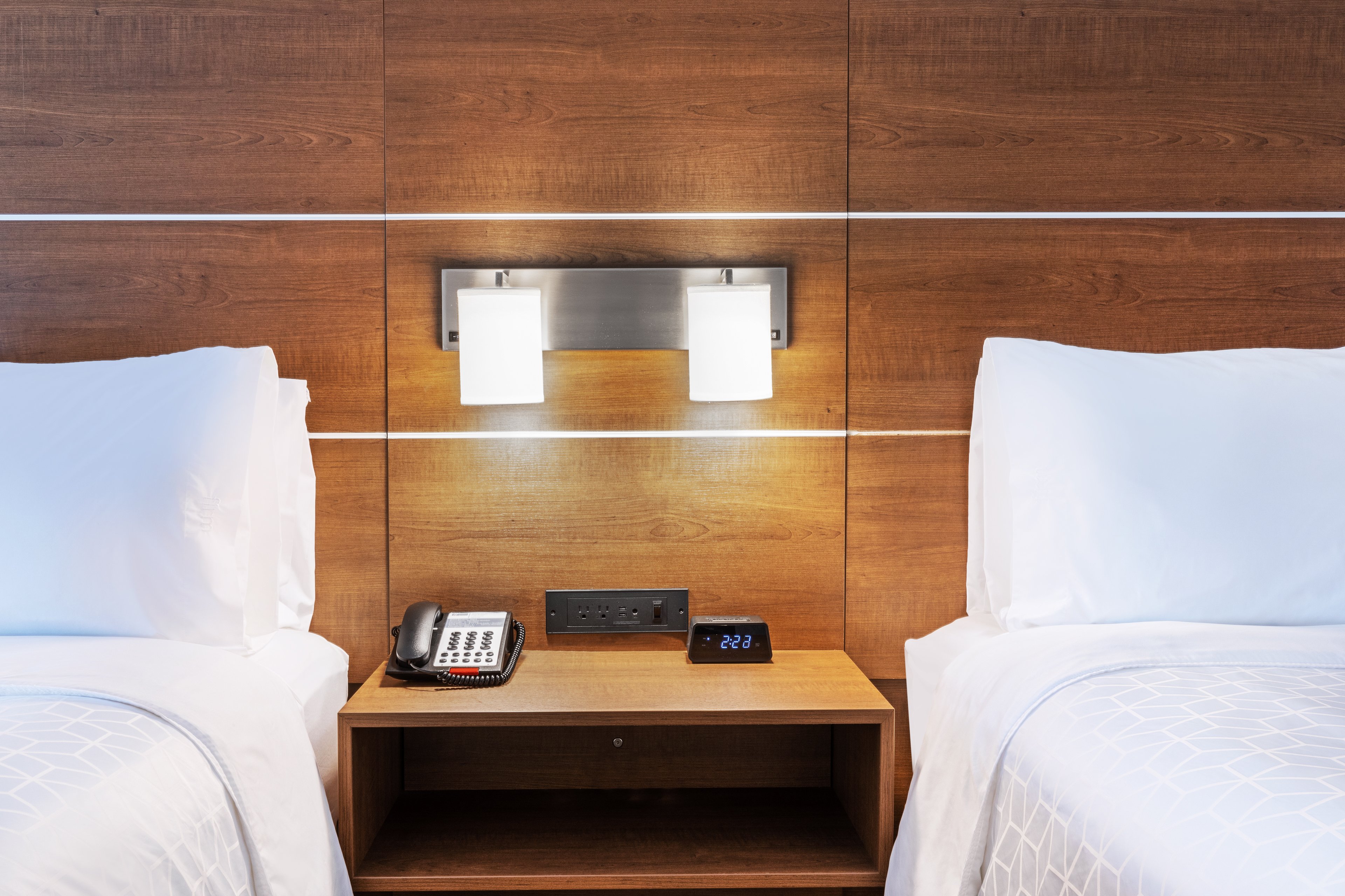 holiday inn express and suites denton sanger